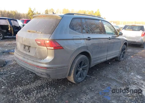 2024 Volkswagen Tiguan 2.0T Se R-Line Black z USA, uszkodzony, nr VIN 3VV8B7AX6RM227562